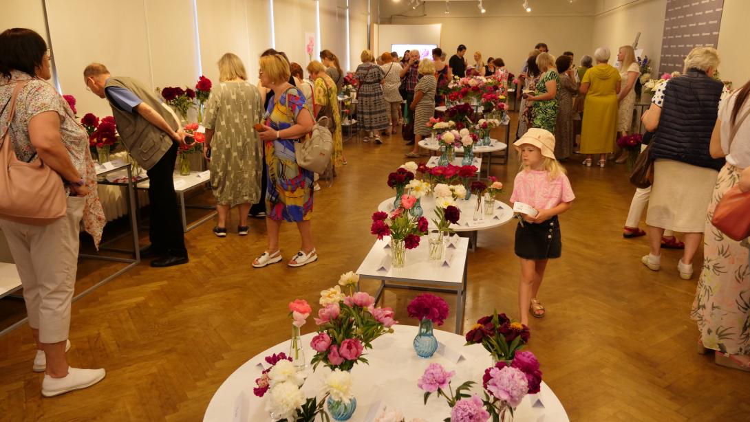  Exhibition "Peonies 2023"